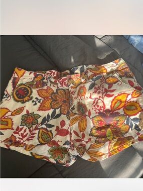 Lucky Brand Floral Print Shorts in White with Multicolor Blooms